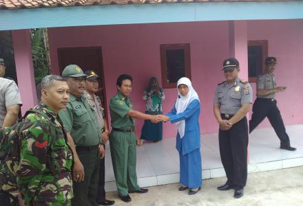 KASAD BINMAS KABUPATEN BANTUL DAN KAPOLSEK DLINGO MENCOBA WAHANA FLAYING FOX DI GUNUNG MUNGKER DESA 